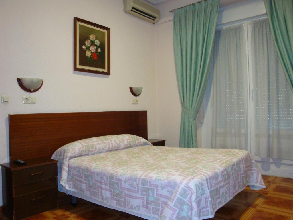 Hostal Zamora Мадрид Стая снимка
