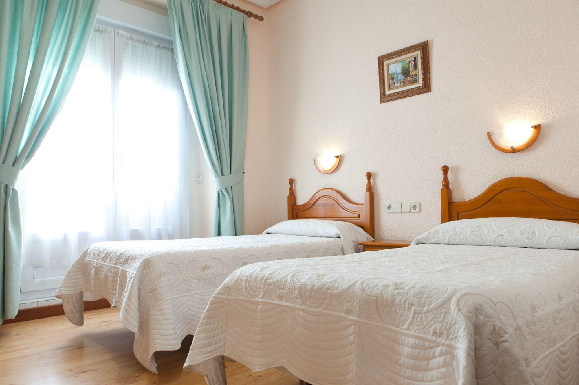 Hostal Zamora Мадрид Екстериор снимка