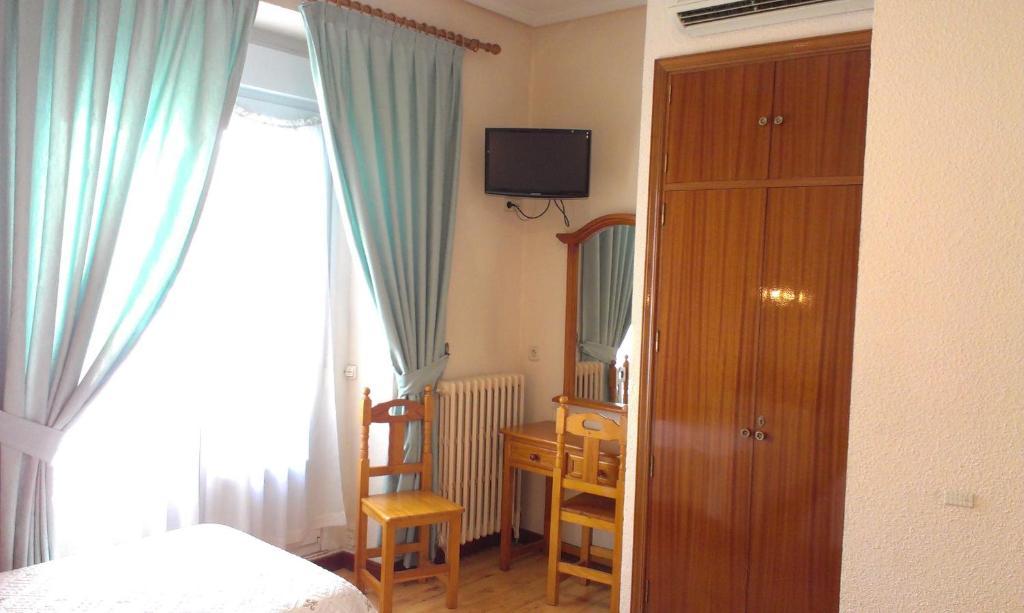 Hostal Zamora Мадрид Стая снимка